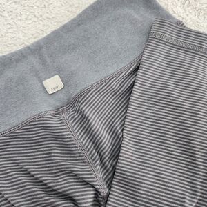 Vuori Gray Striped Leggings